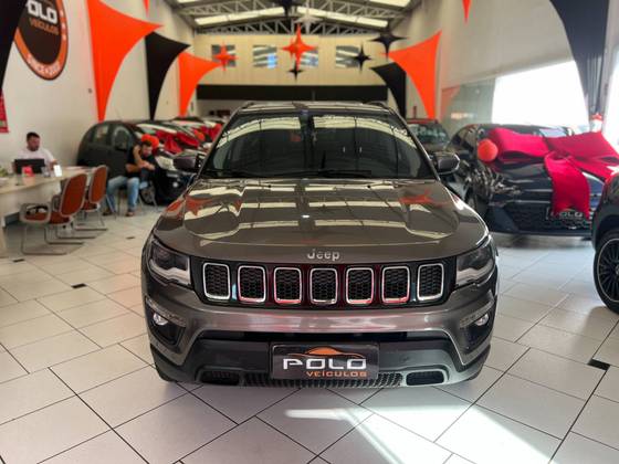 JEEP COMPASS 2.0 16V DIESEL LONGITUDE 4X4 AUTOMÁTICO JEEP COMPASS 2.0 16V DIESEL LONGITUDE 4X4 AUTOMÁTICO